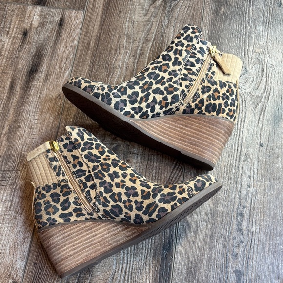 Toms Sadie Classic Leopard Printed Suede Ankle Booties Women’s size 7 - Picture 10 of 14